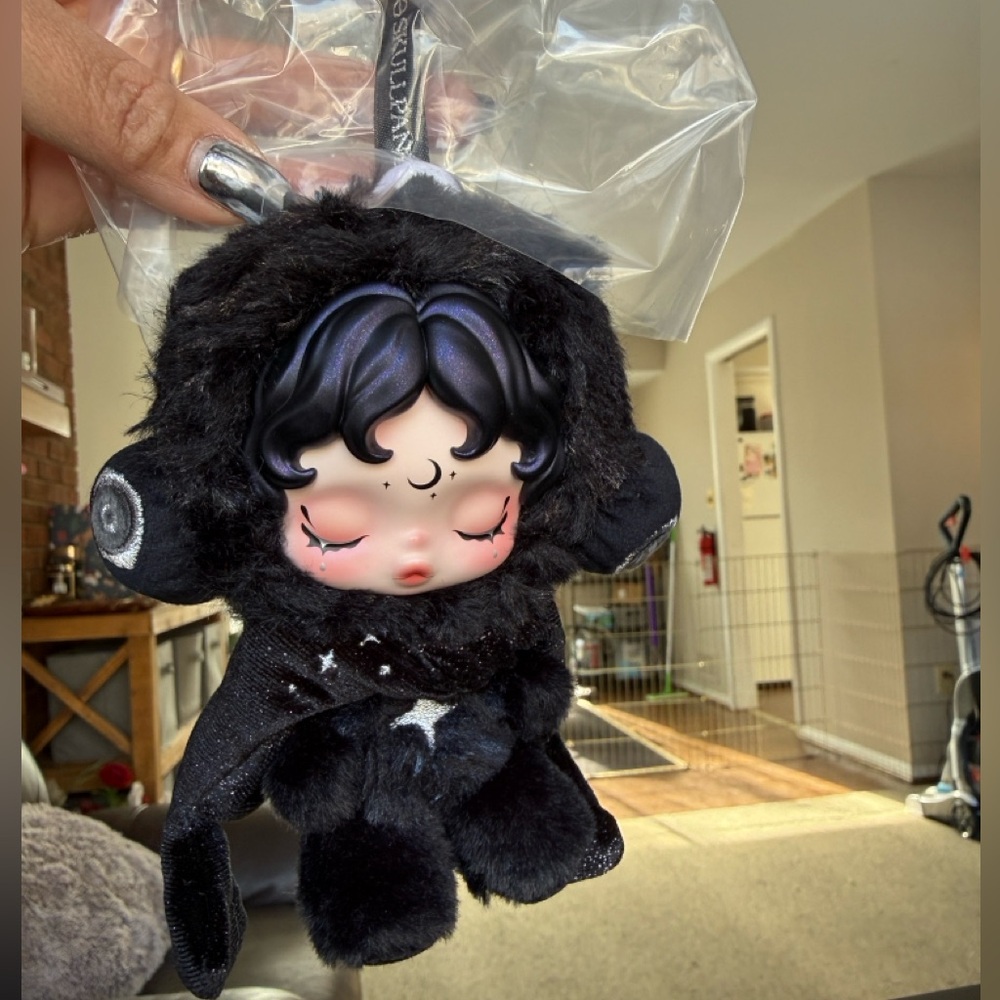 Popmart SkullPanda Doll Darkness Plush Key Chain